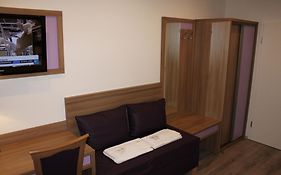 Slamba Hostel